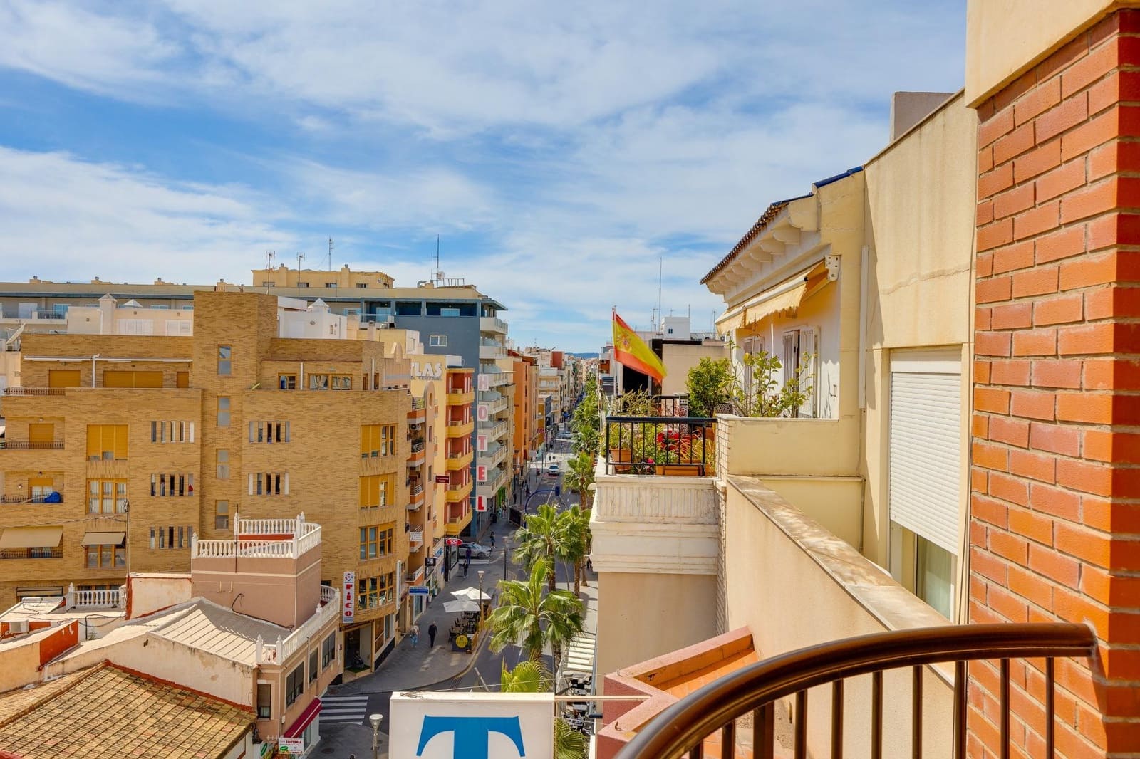3 soverom Penthouse til leie i Torrevieja - € 1 600 (Ref: 8915446)
