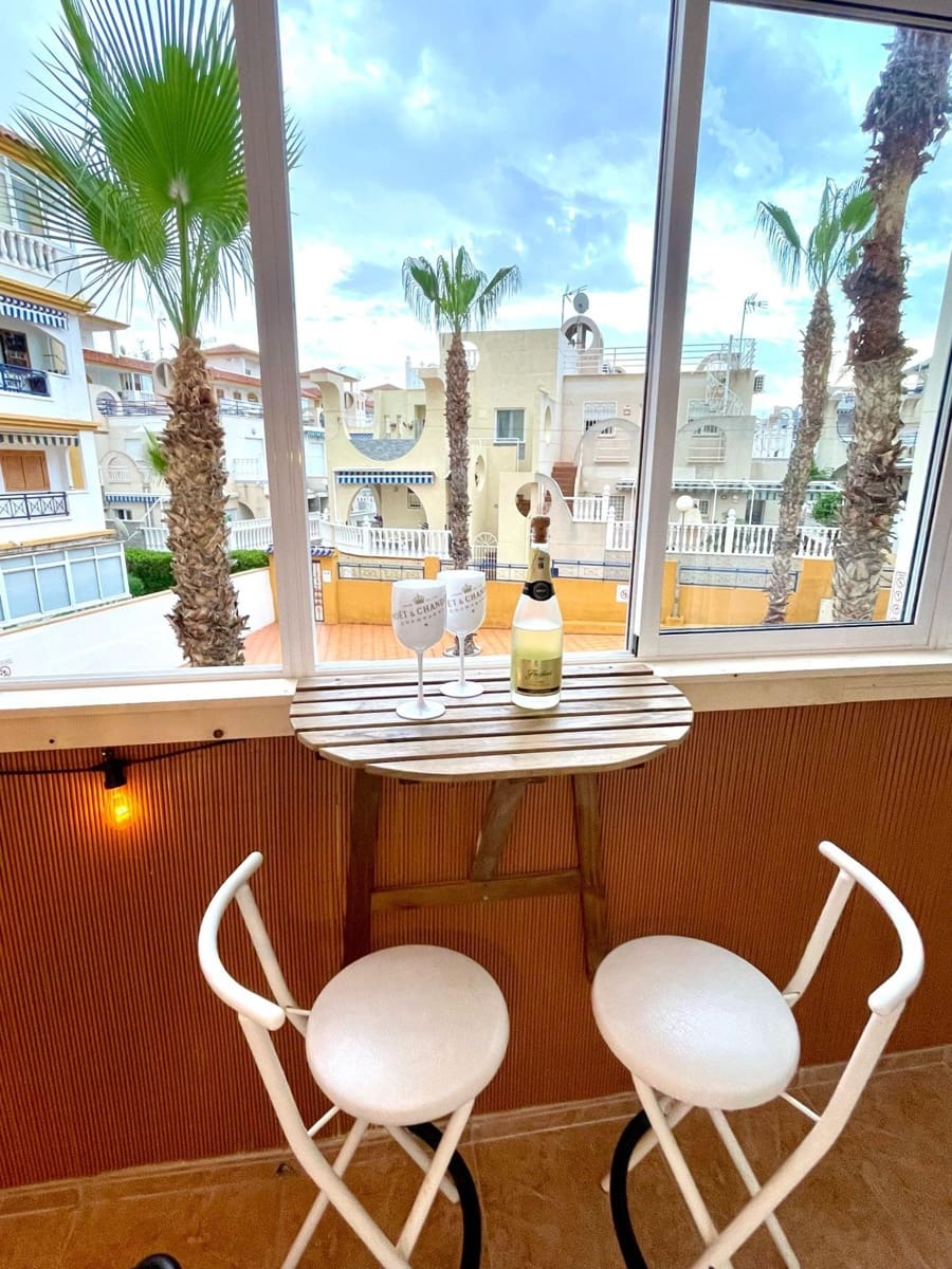 2 soveværelse Lejlighed til salg i La Mata med swimmingpool - € 159.500 (Ref: 8944058)