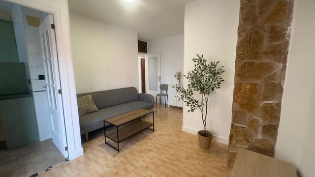 3 slaapkamer Appartement te huur in Playa de los Locos, Torrevieja - € 750 (Ref: 8950635)