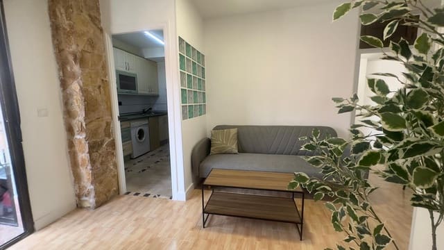 3 slaapkamer Appartement te huur in Playa de los Locos, Torrevieja - € 750 (Ref: 8950635)