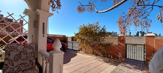 3 bedroom Terraced Villa for sale in Los Montesinos with pool - € 178,000 (Ref: 9018220)