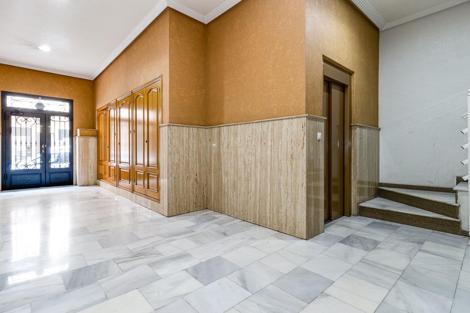 2 makuuhuone Kattohuoneisto myytävänä paikassa Torrevieja - 219 000 € (Ref: 9065149)