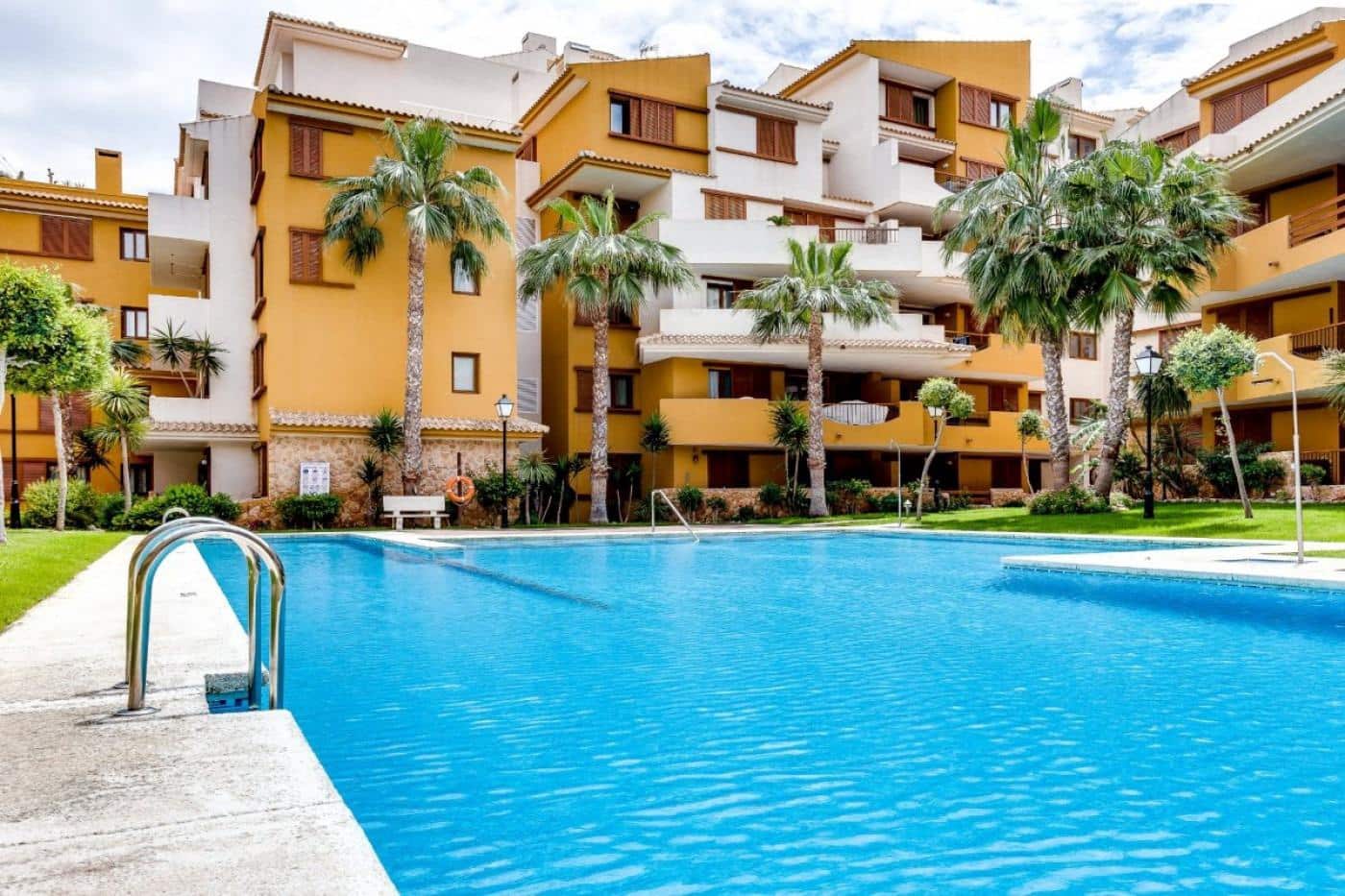 2 sovrum Takvåning att hyra i Orihuela Costa med pool - 1 200 € (Ref: 9247254)