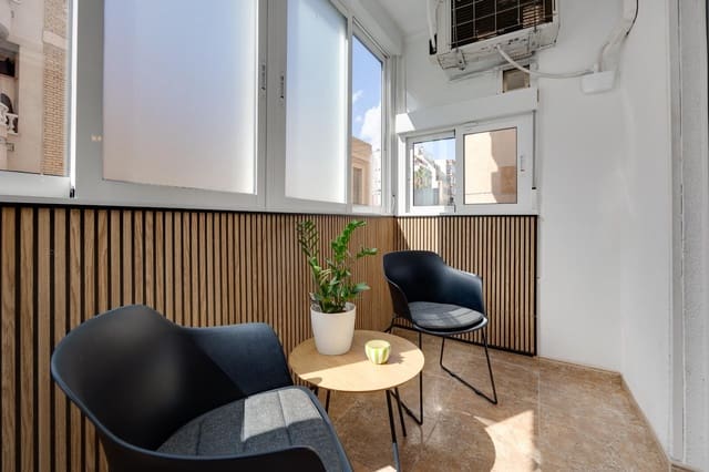 Apartamento de 1 habitación en Centro, Torrevieja en venta con piscina - 138.000 € (Ref: 9262568)