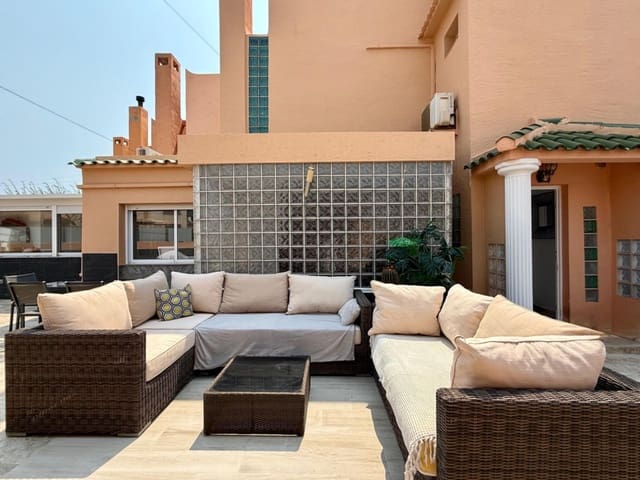 5 sypialnia Willa na sprzedaż w Los Frutales, Torrevieja z basenem - 309 000 € (Ref: 9269716)