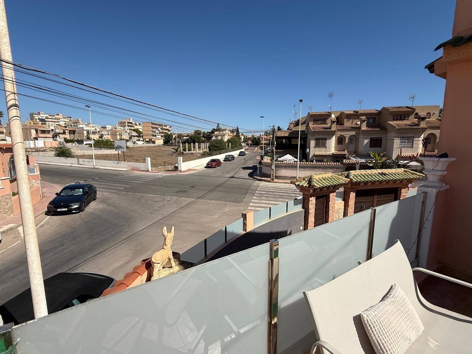5 soveværelse Villa til salg i Torrevieja med swimmingpool - € 309.000 (Ref: 9269716)