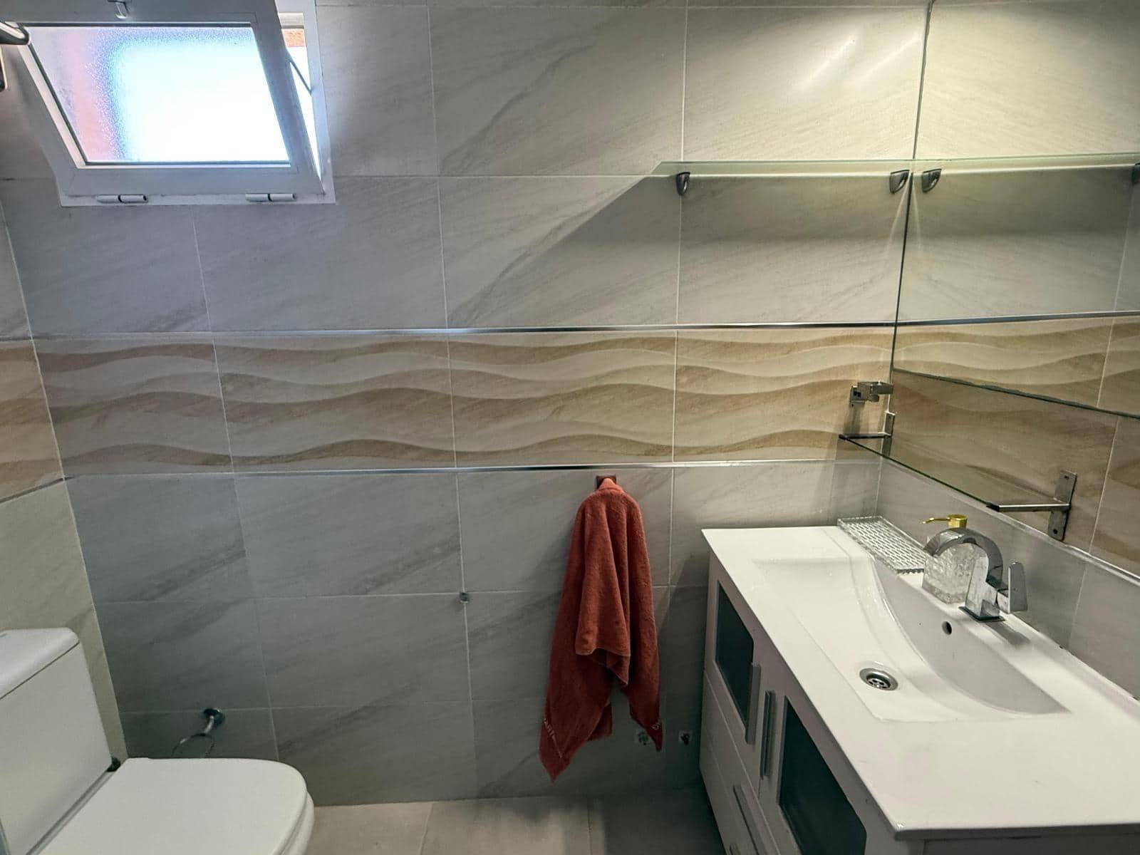 5 soveværelse Villa til salg i Torrevieja med swimmingpool - € 309.000 (Ref: 9269716)