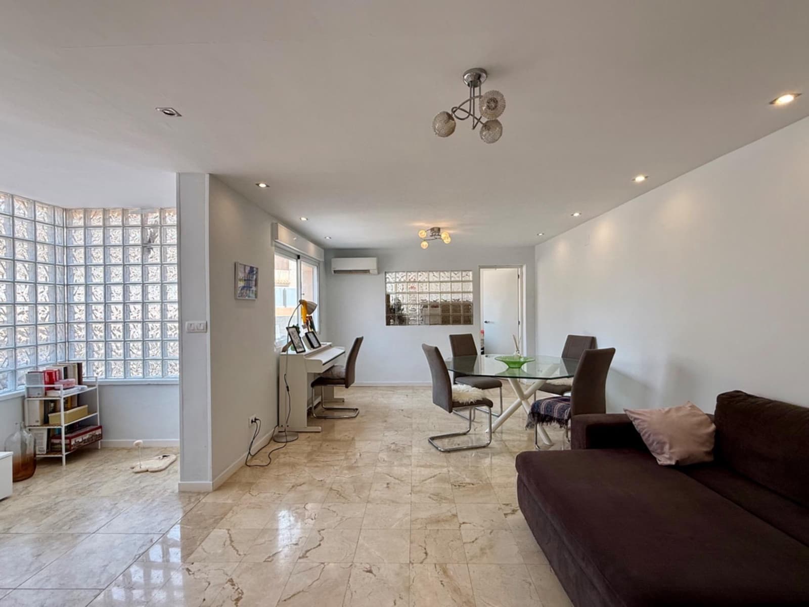 5 soveværelse Villa til salg i Torrevieja med swimmingpool - € 309.000 (Ref: 9269716)