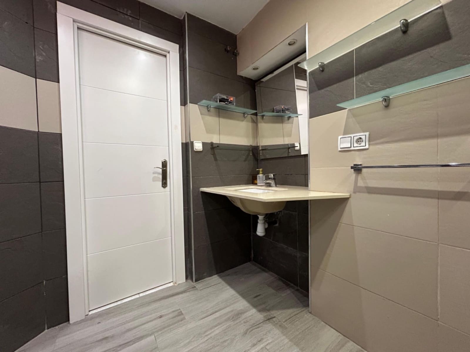 5 soveværelse Villa til salg i Torrevieja med swimmingpool - € 309.000 (Ref: 9269716)