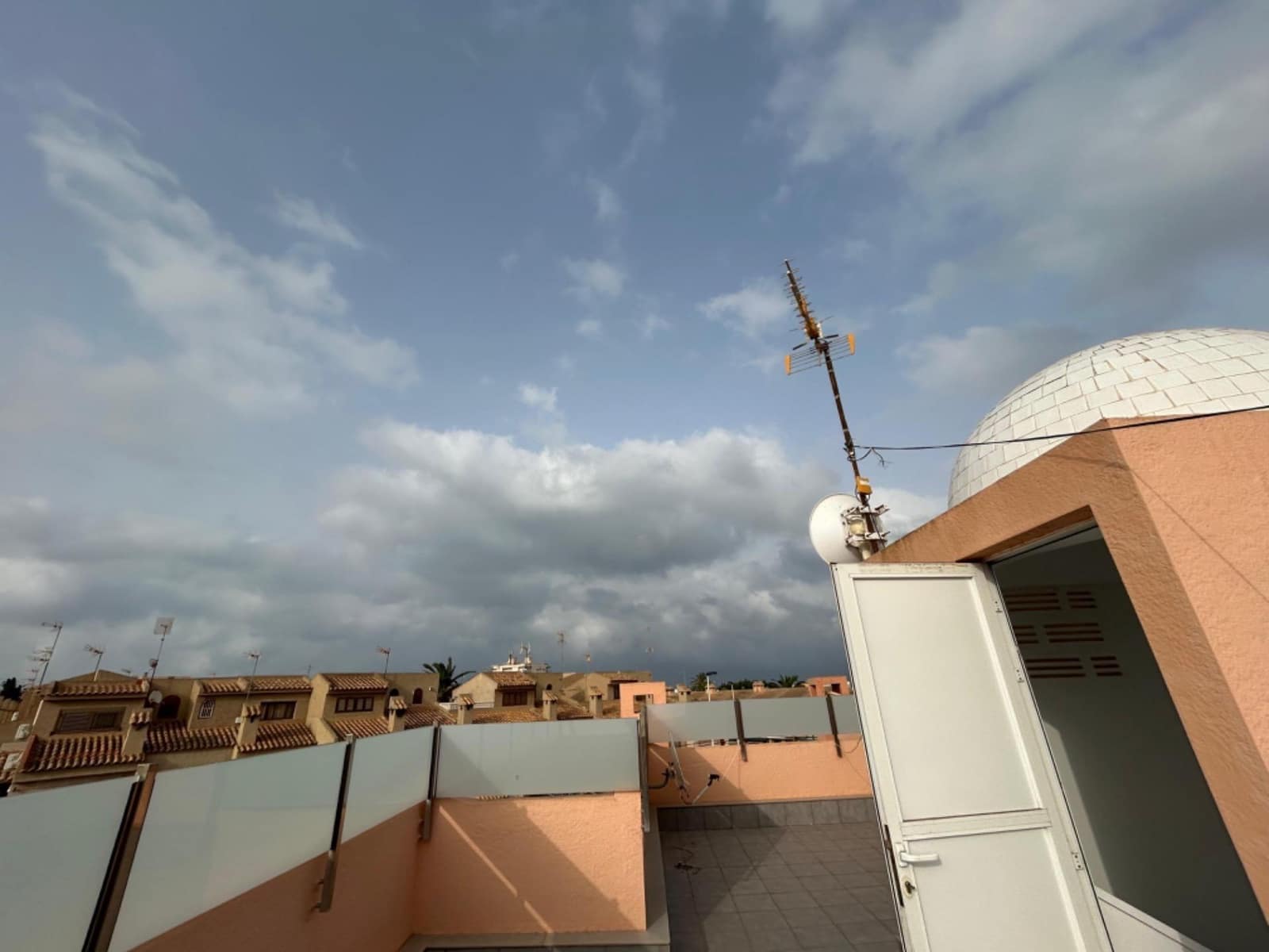 5 soveværelse Villa til salg i Torrevieja med swimmingpool - € 309.000 (Ref: 9269716)