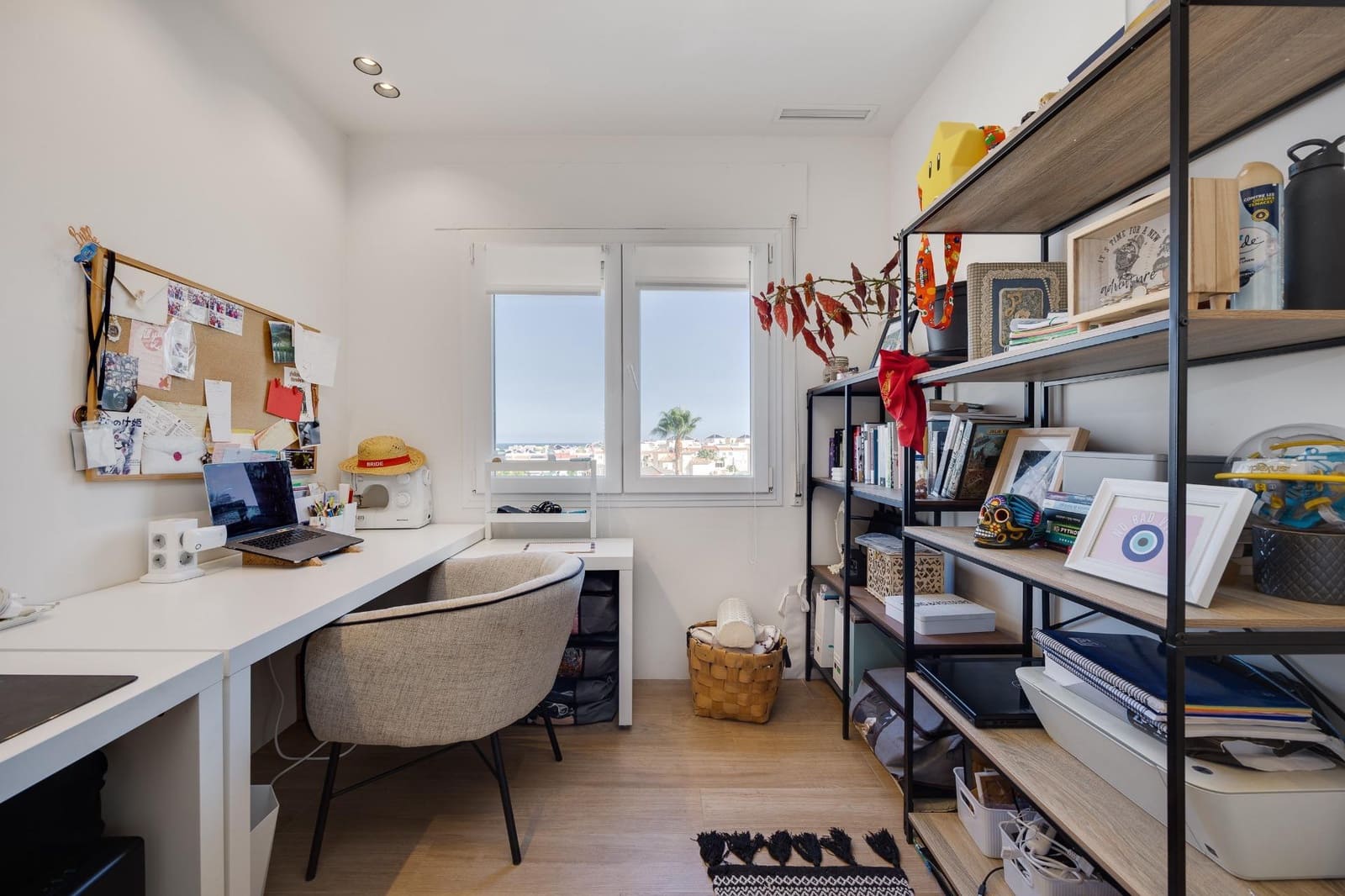 4 soveværelse Villa til leje i Torrevieja med swimmingpool garage - € 2.500 (Ref: 9317838)