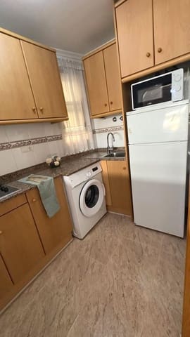 2 soverom Leilighet til leie i Playa del Cura, Torrevieja med garasje - € 850 (Ref: 9387904)