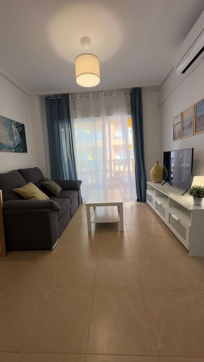 2 bedroom Apartment for rent in Torrevieja with pool - € 900 (Ref: 9450677)