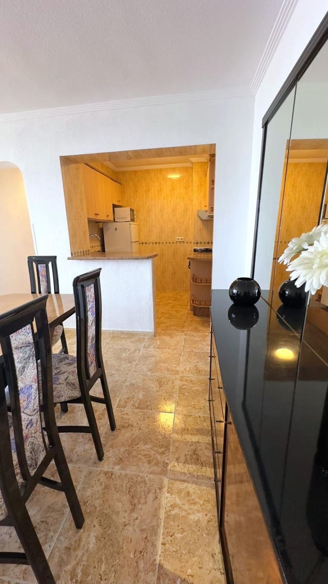 2 sypialnia Apartament do wynajęcia w Torrevieja z basenem - 1 100 € (Ref: 9452120)