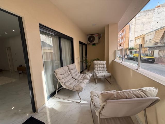 2 bedroom Apartment for sale in Centro, Torrevieja - € 259,000 (Ref: 9497180)