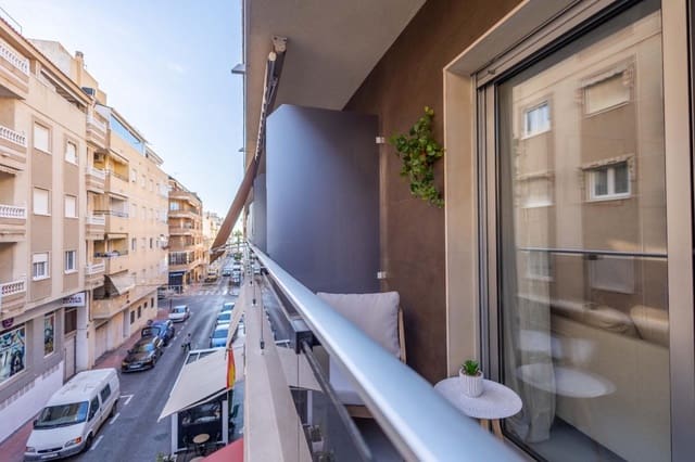 3 bedroom Apartment for sale in Centro, Torrevieja - € 220,000 (Ref: 9497181)