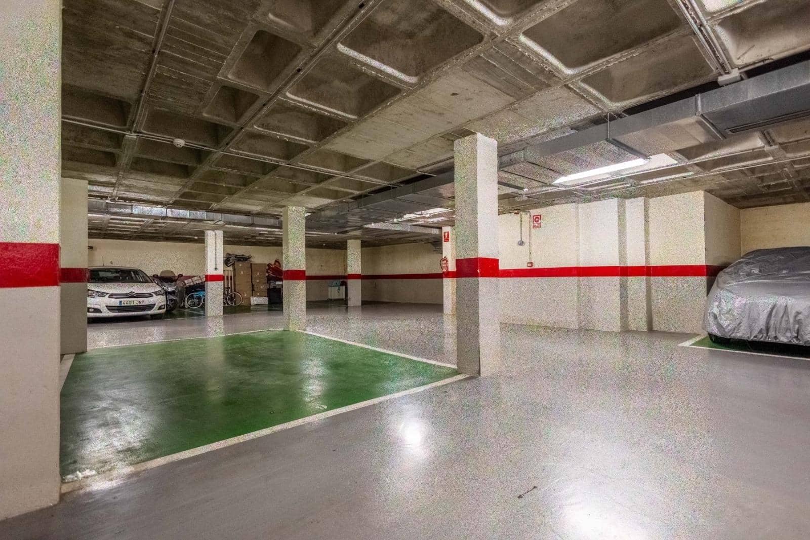 3 bedroom Apartment for sale in Torrevieja - € 220,000 (Ref: 9497181)