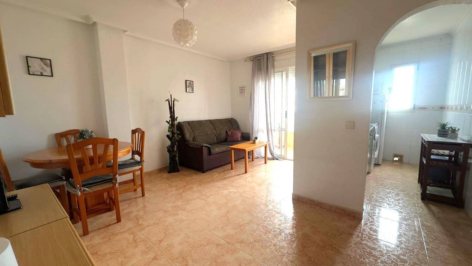 2 soveværelse Lejlighed til leje i Torrevieja - € 750 (Ref: 9524288)