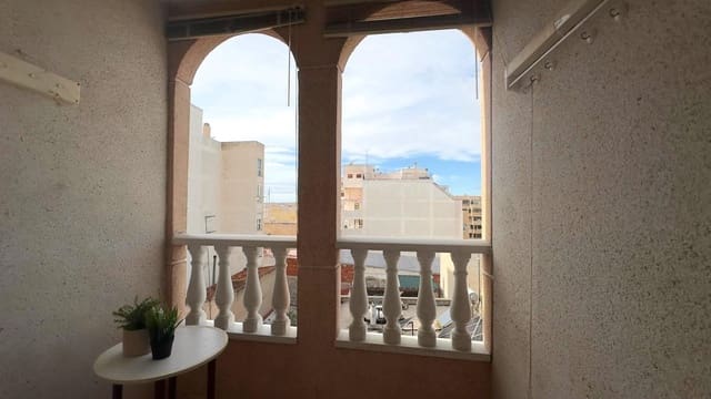 2 soveværelse Lejlighed til leje i Centro, Torrevieja - € 750 (Ref: 9524288)
