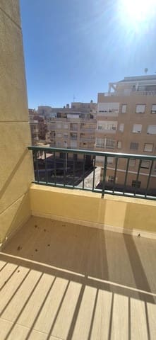 2 Zimmer Apartment zu verkaufen in Torrevieja mit Garage - 165.000 € (Ref: 9561782)