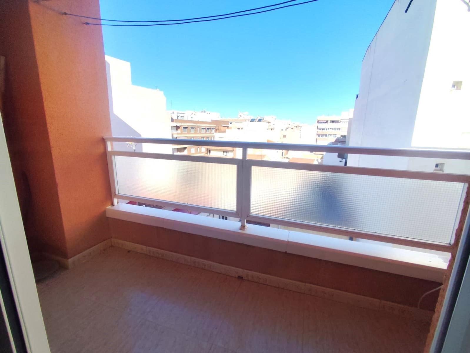 2 makuuhuone Huoneisto myytävänä paikassa Torrevieja - 138 000 € (Ref: 9608054)