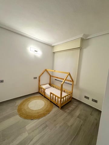 3 bedroom Apartment for sale in Centro, Torrevieja - € 380,000 (Ref: 9608055)