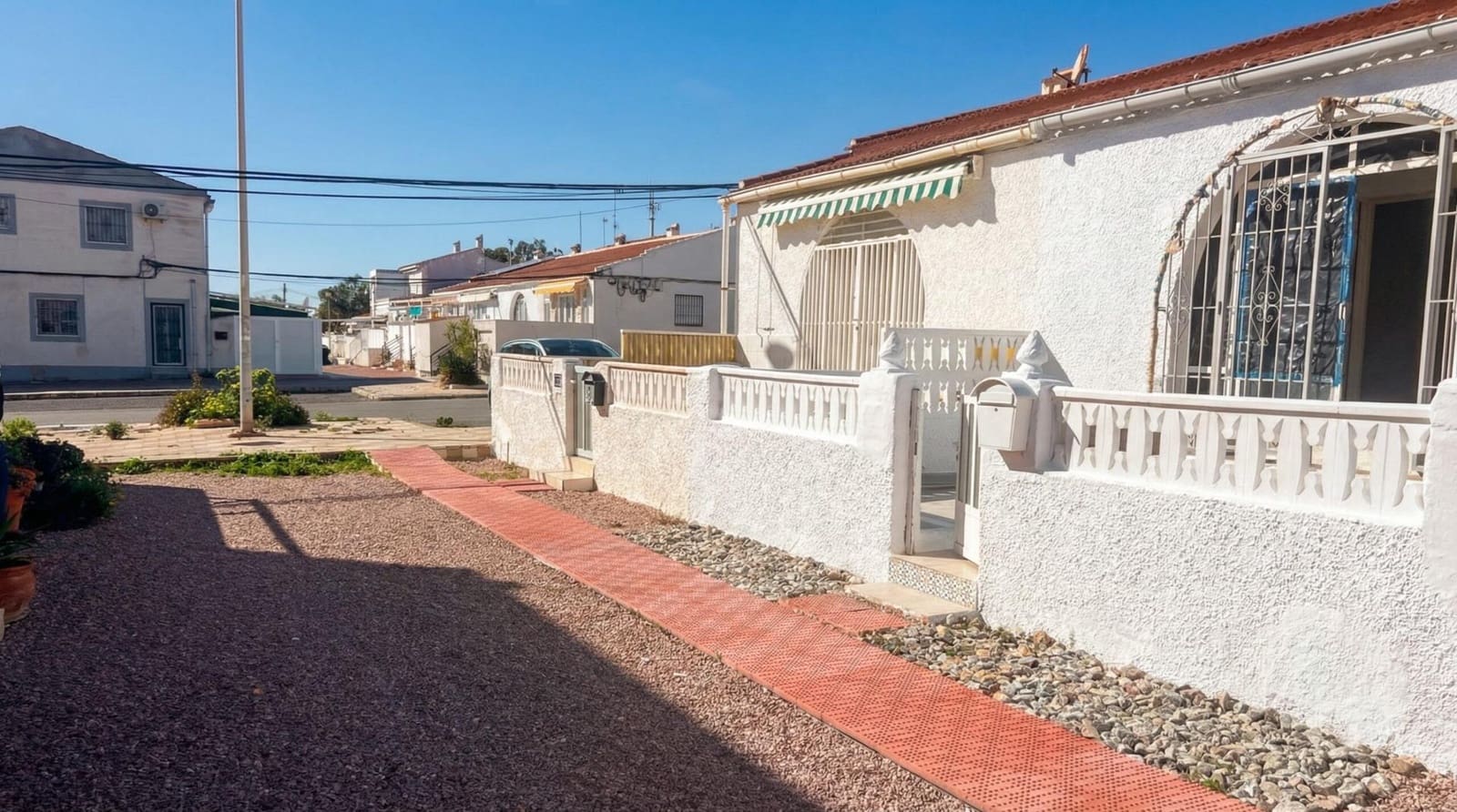 2 Zimmer Bungalow zu verkaufen in Torrevieja - 138.900 € (Ref: 9634249)