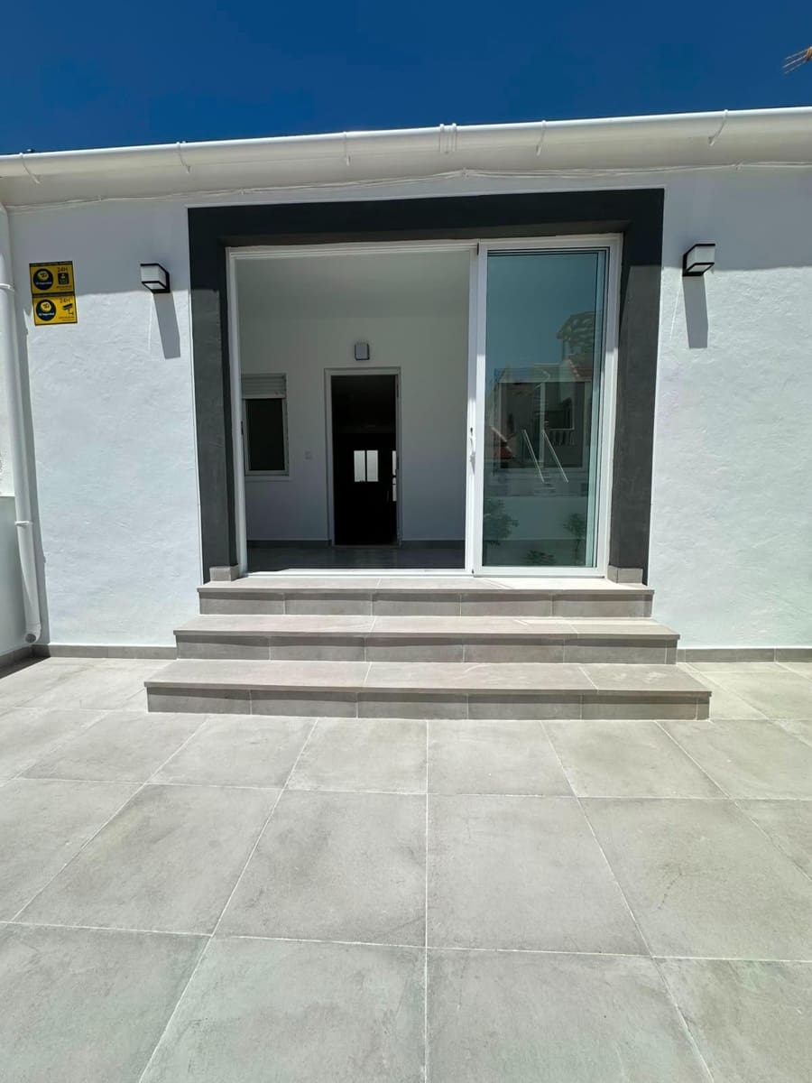2 quarto Bungalow para venda em Torrevieja - 160 000 € (Ref: 9634249)