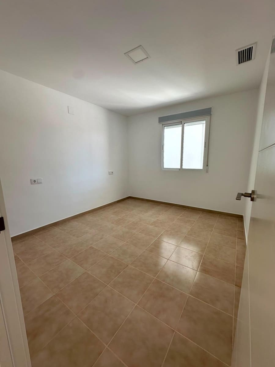 2 quarto Bungalow para venda em Torrevieja - 160 000 € (Ref: 9634249)
