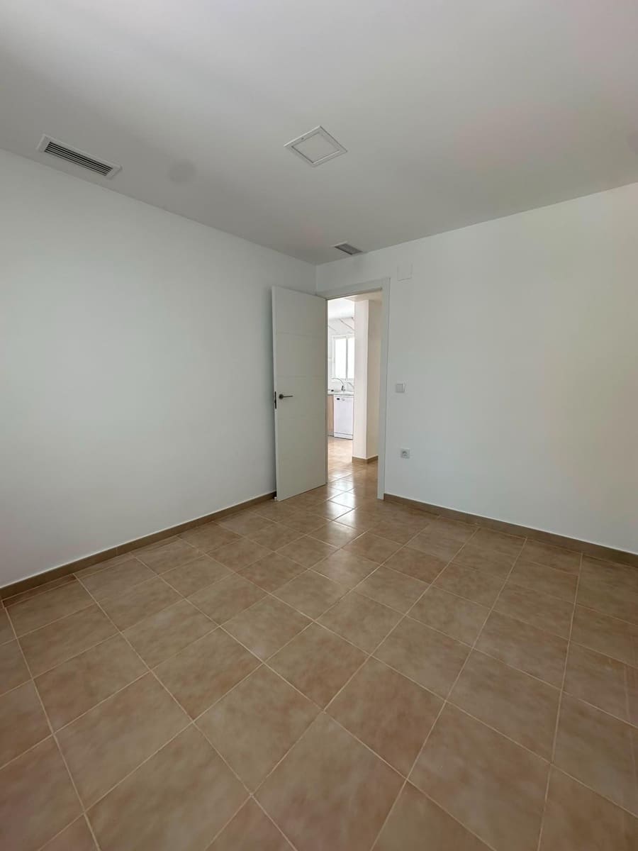 2 quarto Bungalow para venda em Torrevieja - 160 000 € (Ref: 9634249)