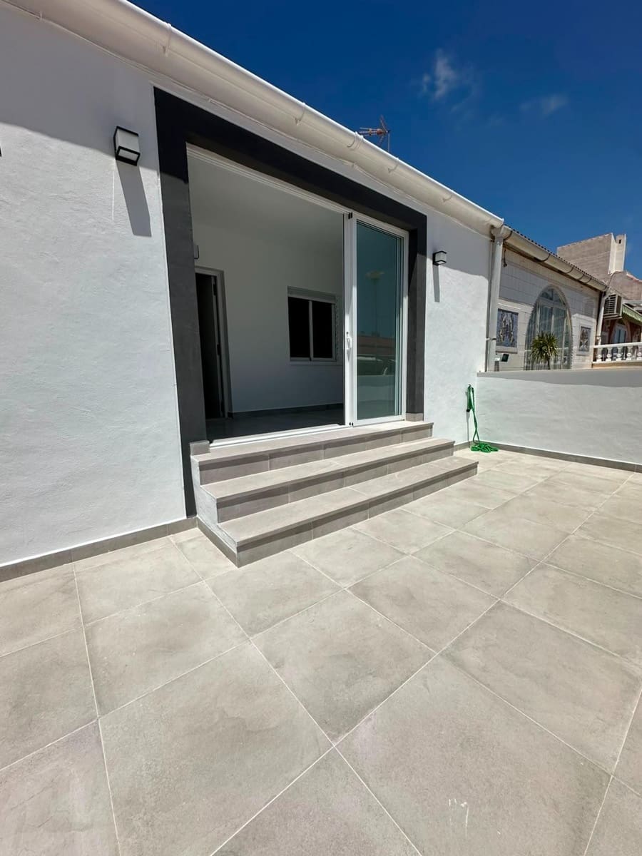 2 quarto Bungalow para venda em Torrevieja - 160 000 € (Ref: 9634249)