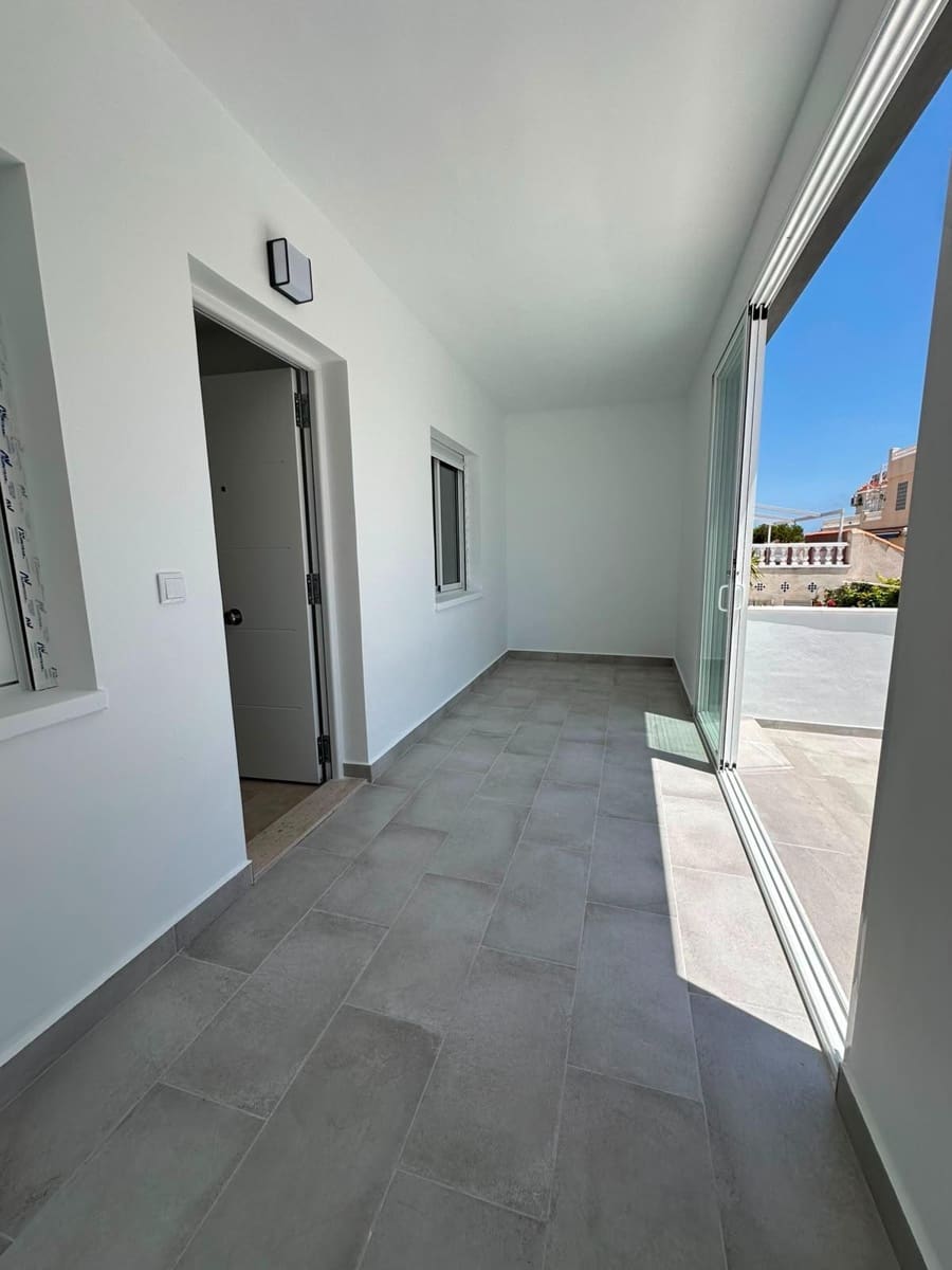 2 quarto Bungalow para venda em Torrevieja - 160 000 € (Ref: 9634249)