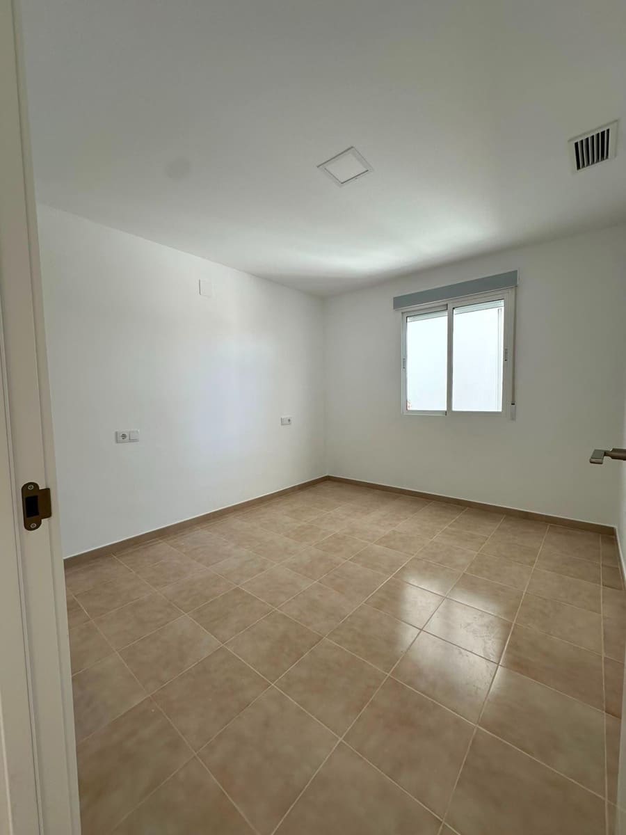 2 quarto Bungalow para venda em Torrevieja - 160 000 € (Ref: 9634249)