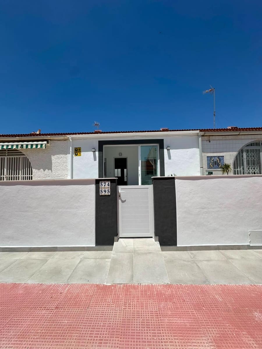 2 quarto Bungalow para venda em Torrevieja - 160 000 € (Ref: 9634249)