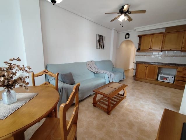 Appartement de 2 chambres à louer à Centro, Torrevieja avec piscine - 800 € (Ref: 9651962)