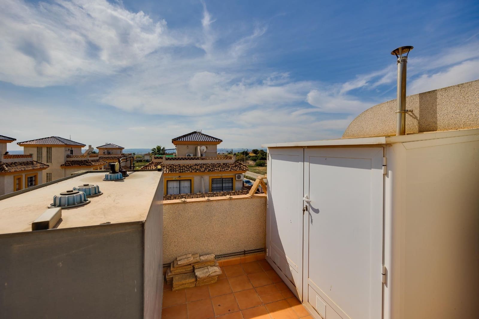 3 bedroom Villa for sale in Los Montesinos with pool - € 349,500 (Ref: 9666479)