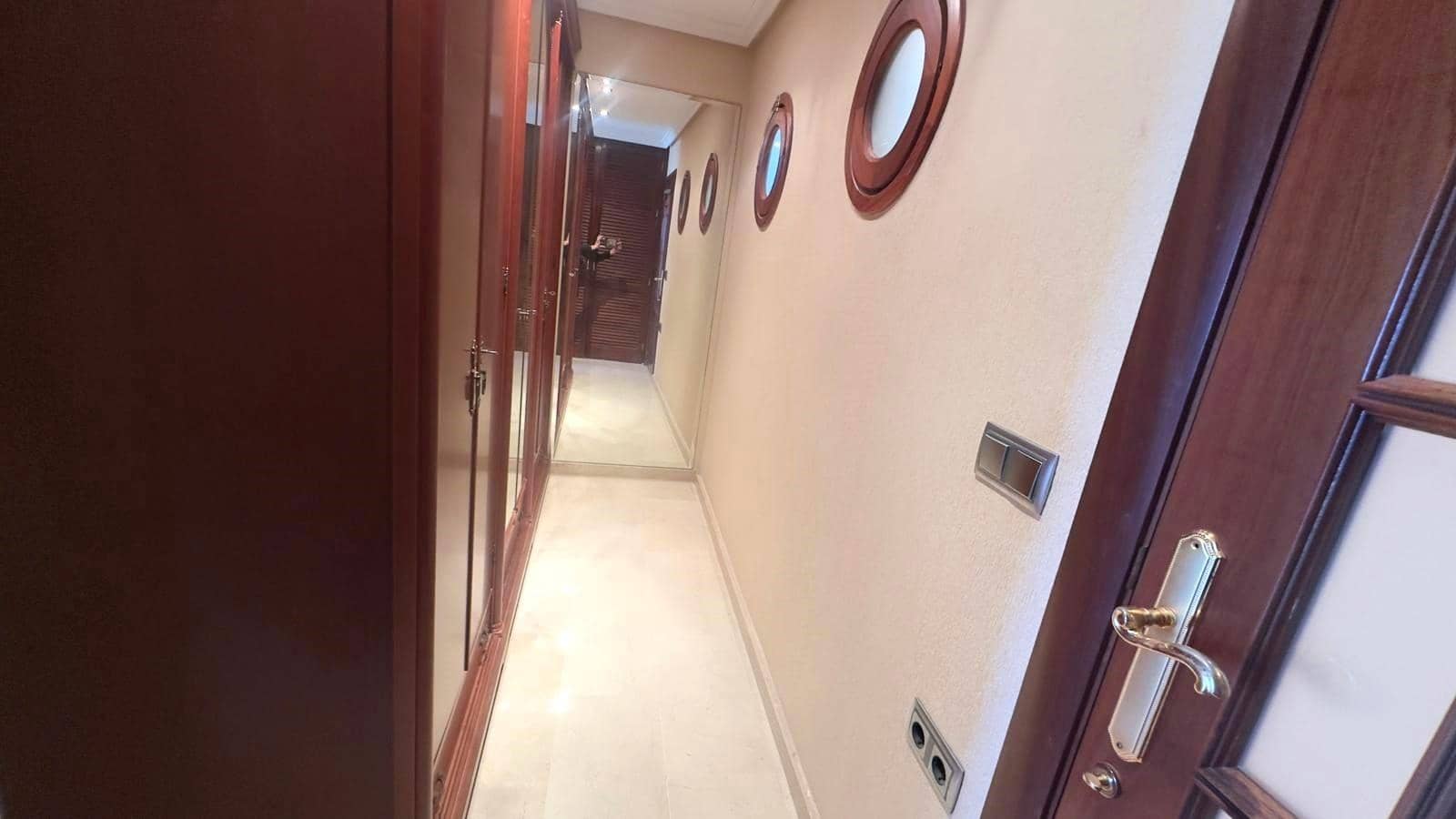 5 quarto Apartamento para arrendar em Torrevieja - 1 500 € (Ref: 9690594)