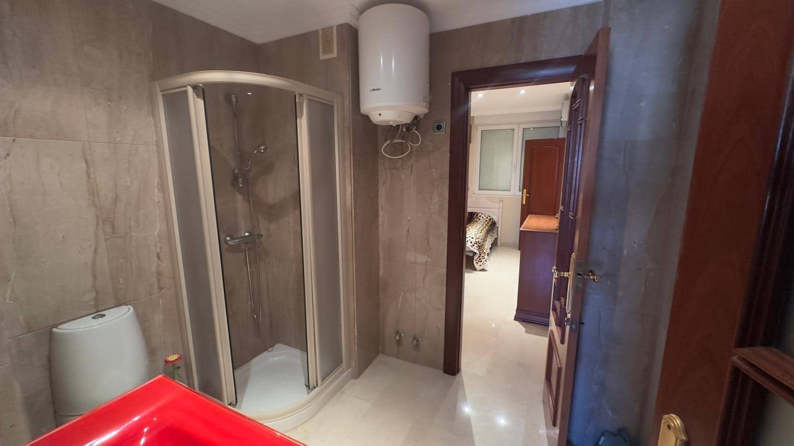 5 quarto Apartamento para arrendar em Torrevieja - 1 500 € (Ref: 9690594)