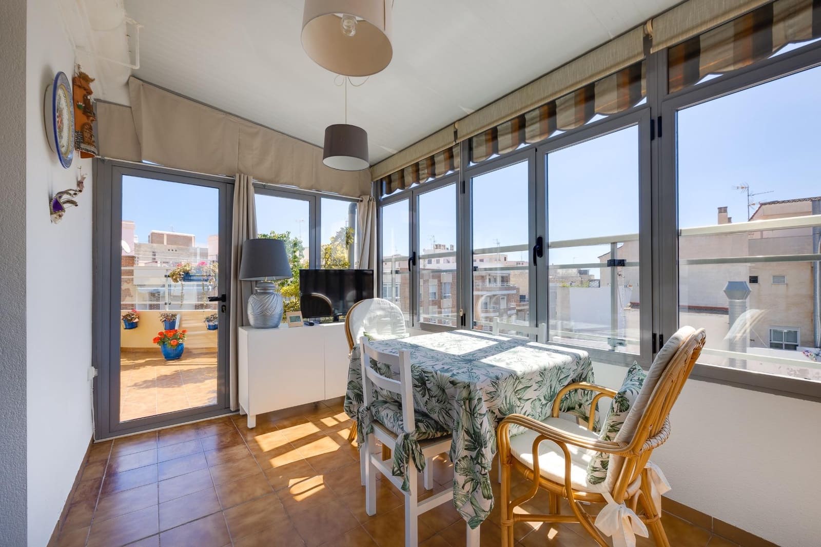 2 bedroom Penthouse for sale in Torrevieja - € 215,000 (Ref: 9732091)