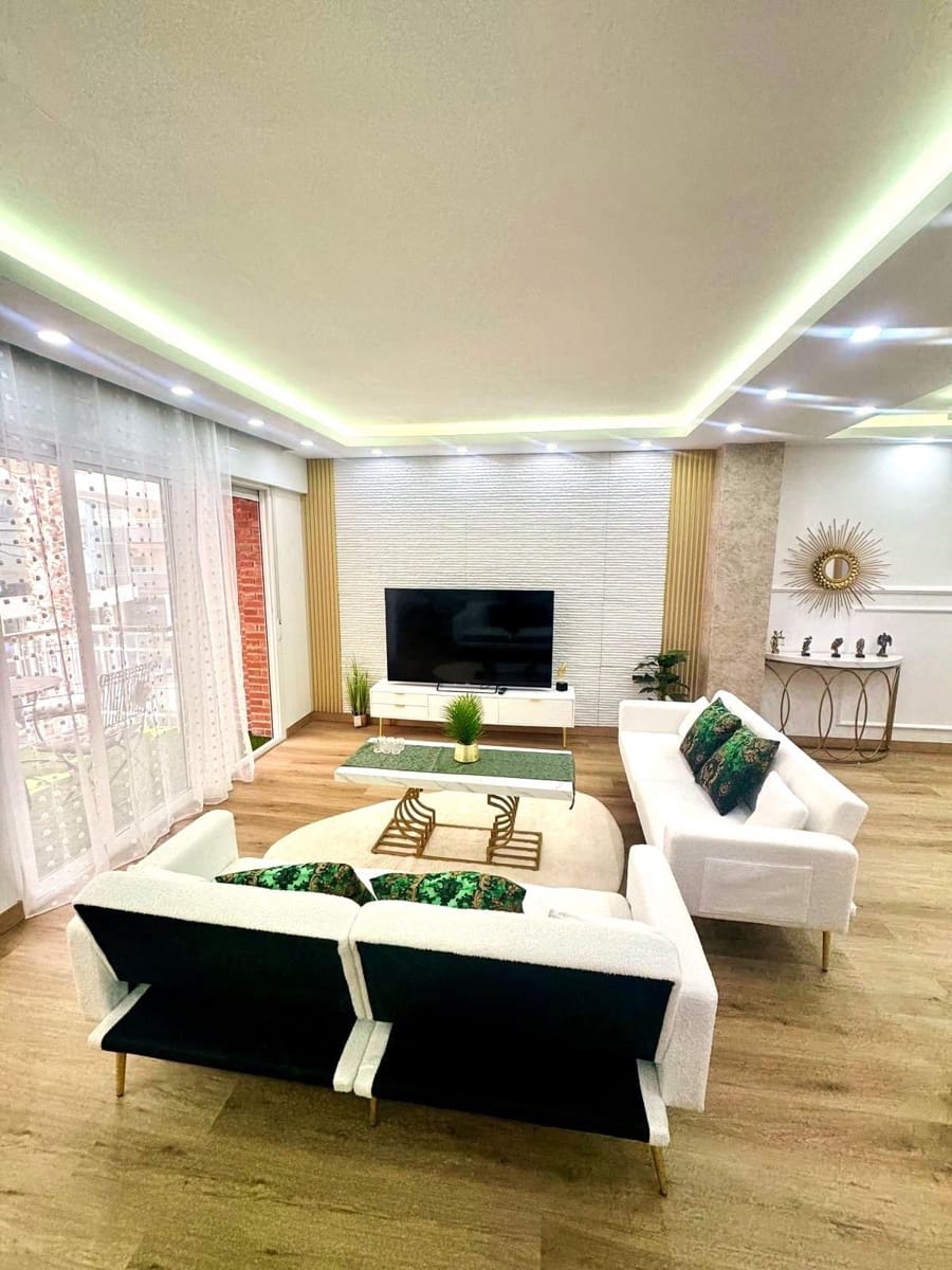 4 sypialnia Apartament na sprzedaż w Torrevieja - 285 000 € (Ref: 9820499)