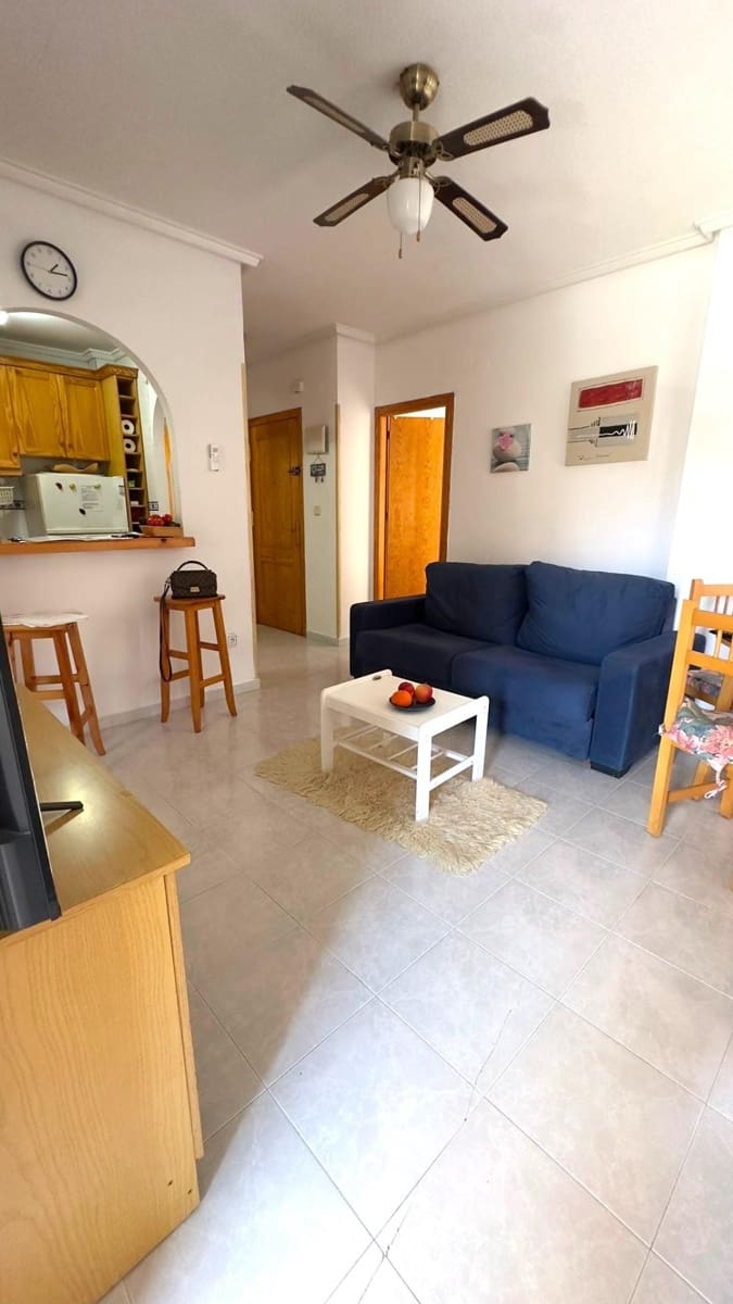2 Zimmer Apartment zu verkaufen in Torrevieja mit Garage - 139.000 € (Ref: 9846226)