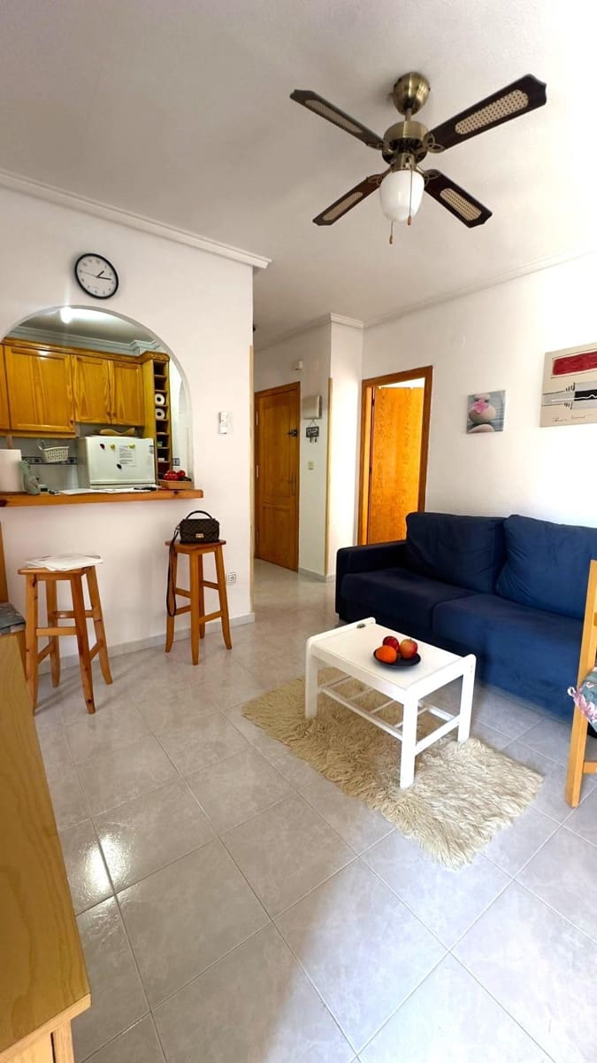 2 Zimmer Apartment zu verkaufen in Torrevieja mit Garage - 139.000 € (Ref: 9846226)