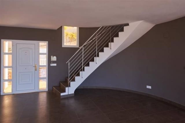 4 sovrum Villa till salu i Altea med pool - 895 000 € (Ref: 3404585)