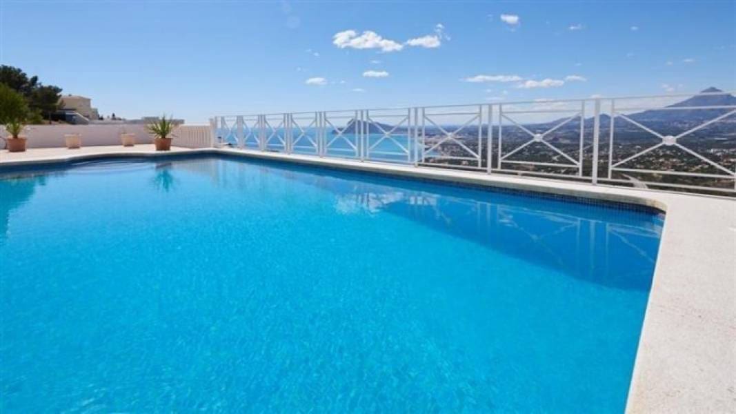 4 sovrum Villa till salu i Altea med pool - 895 000 € (Ref: 3404585)