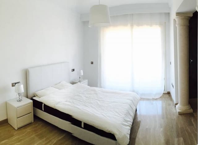 3 sypialnia Penthouse na sprzedaż w Sierra Blanca, Marbella z basenem garażem - 1 425 000 € (Ref: 4500049)