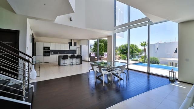 5 slaapkamer Rijtjeshuis te koop in Sierra Blanca, Marbella met zwembad garage - € 2.800.000 (Ref: 6571834)