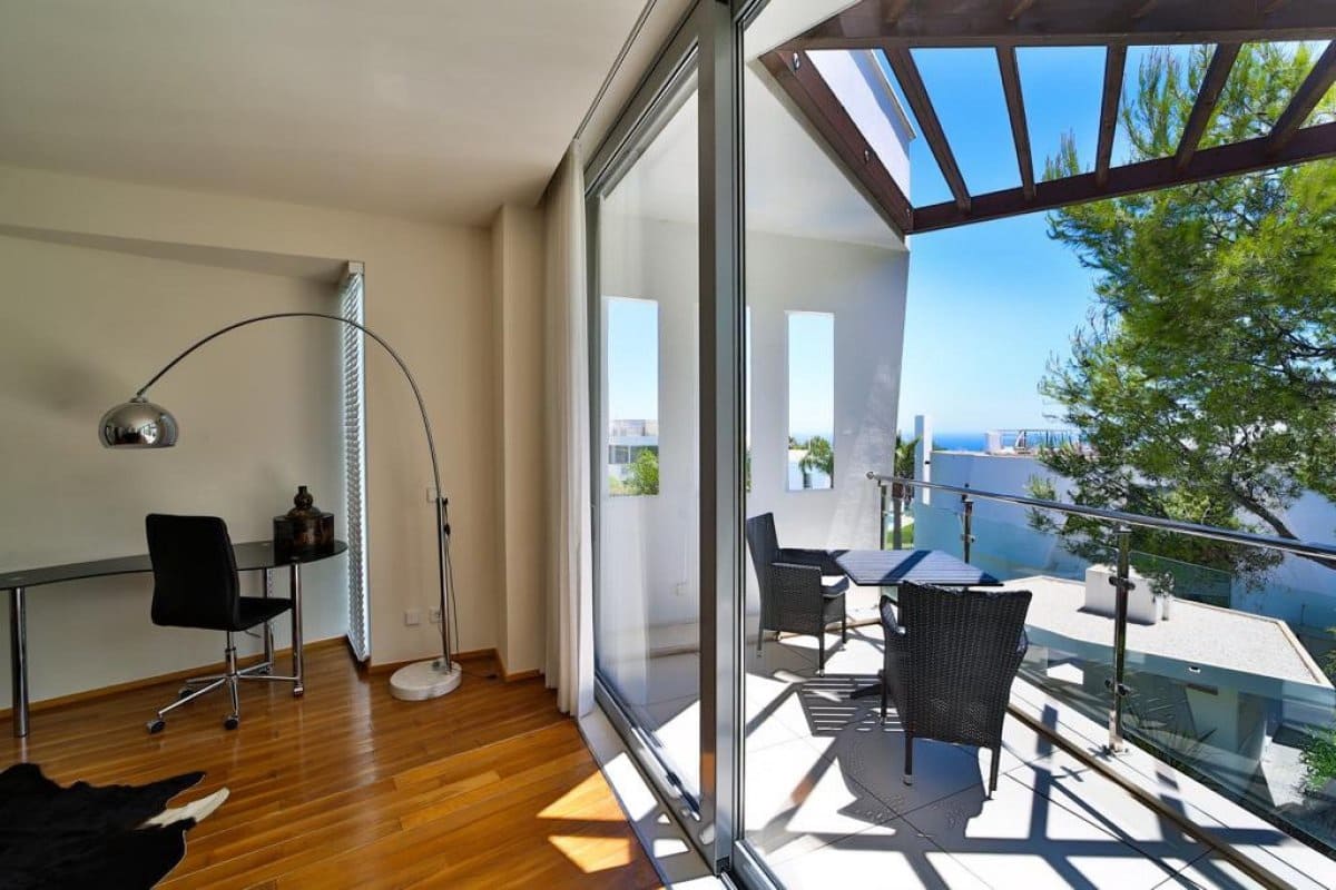 5 soveværelse Rækkehus til salg i Golden Mile med swimmingpool garage - € 2.800.000 (Ref: 6571834)