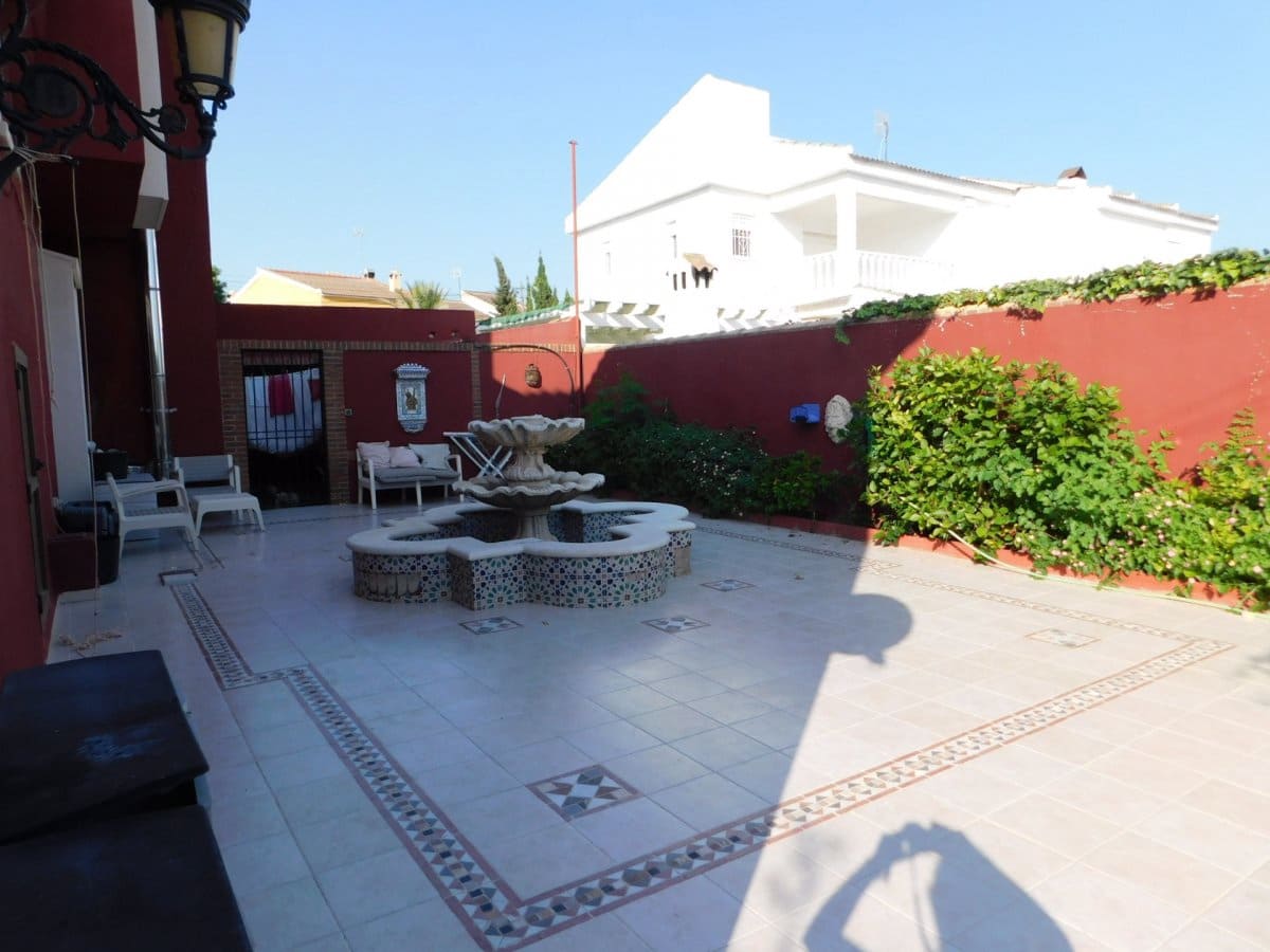 6 soveværelse Villa til salg i Torrevieja med swimmingpool - € 1.498.000 (Ref: 6571947)
