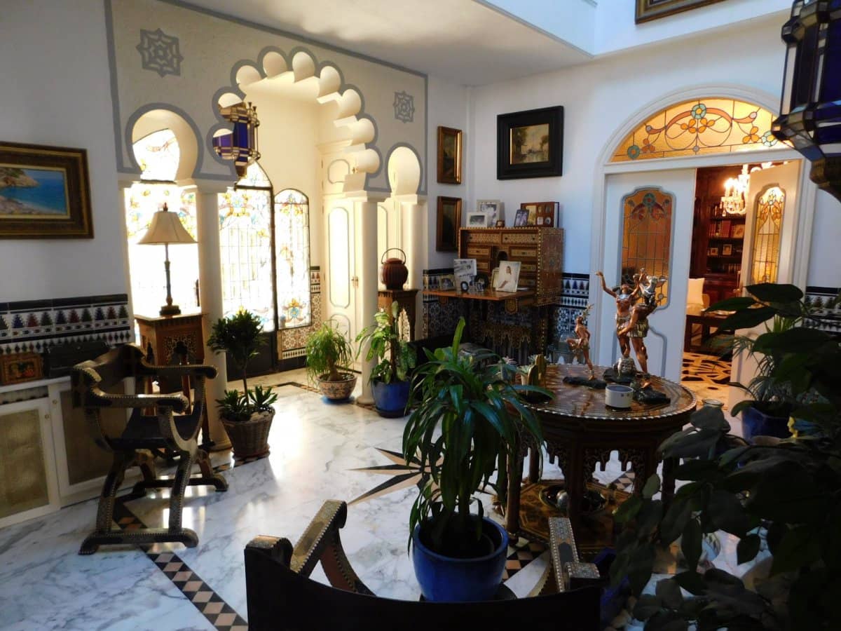 6 soveværelse Villa til salg i Torrevieja med swimmingpool - € 1.498.000 (Ref: 6571947)