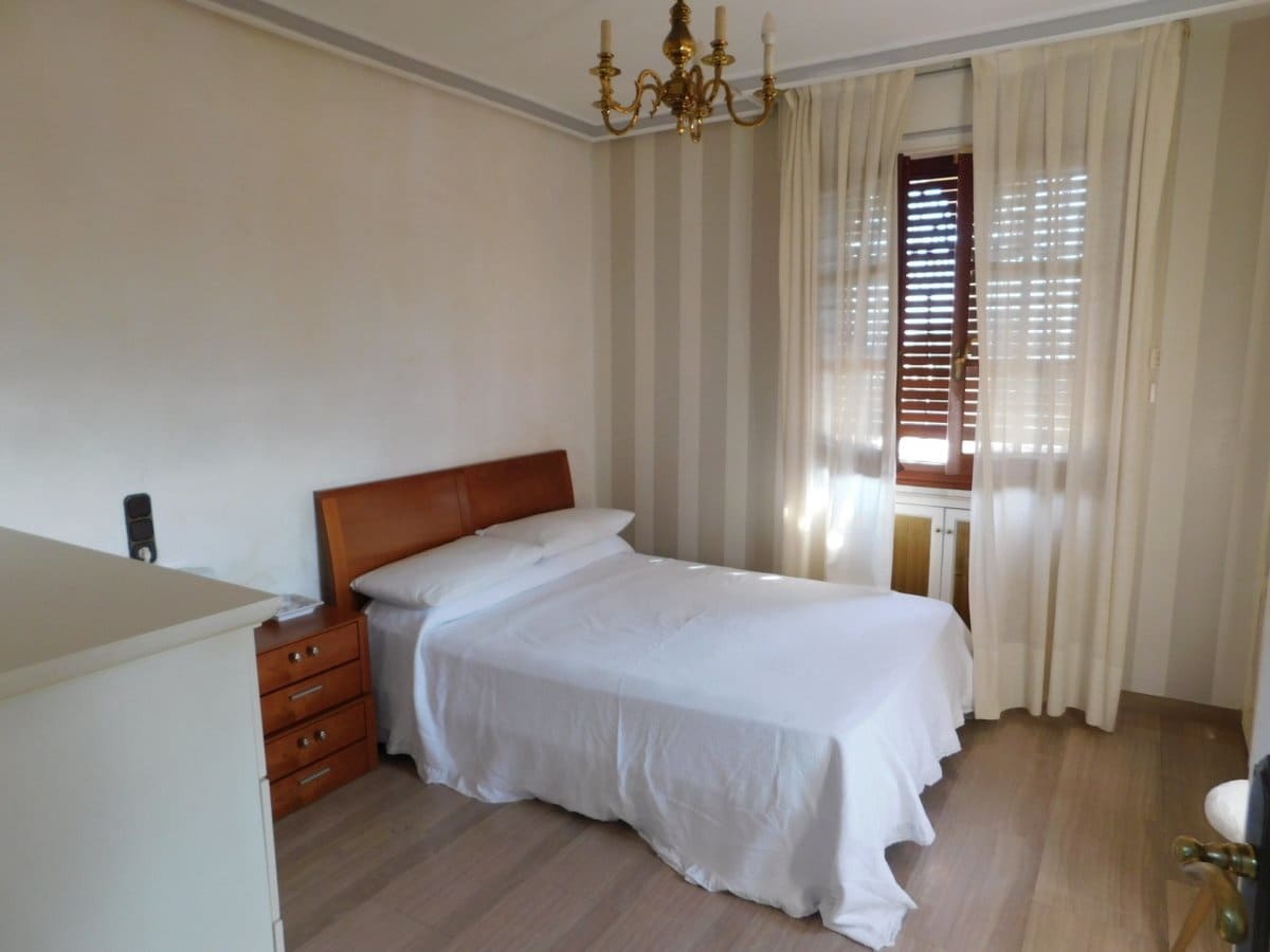 6 soveværelse Villa til salg i Torrevieja med swimmingpool - € 1.498.000 (Ref: 6571947)